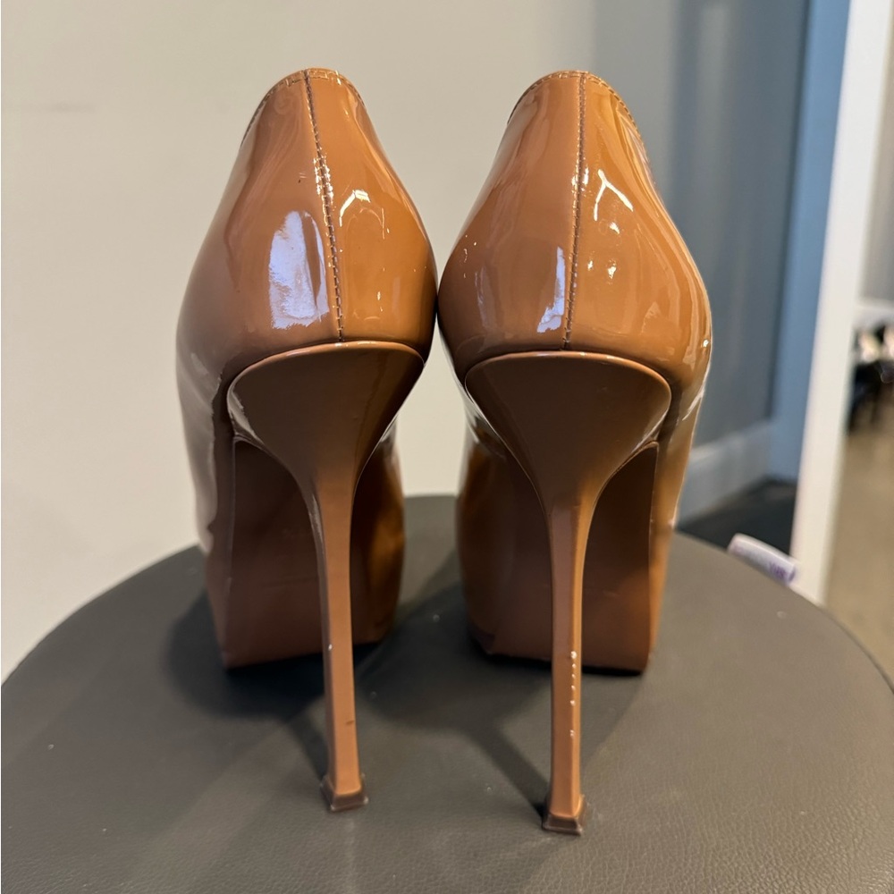 Saint Laurent nude patent platform pumps - Picture 5 of 10
